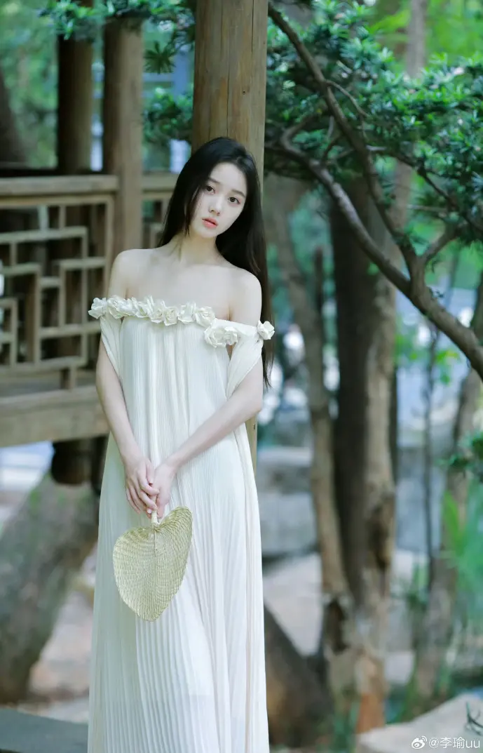 潮汐预测误差对比